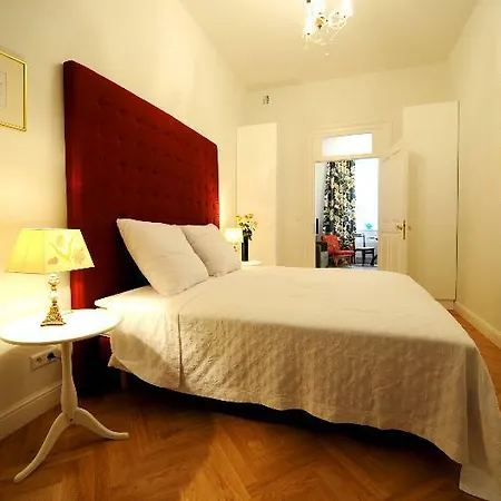 Crystal Old Town Aparthotel Krakow
