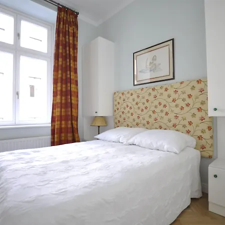 Crystal Old Town 4* كراكوفيا