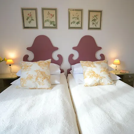 Crystal Old Town 4* Krakau