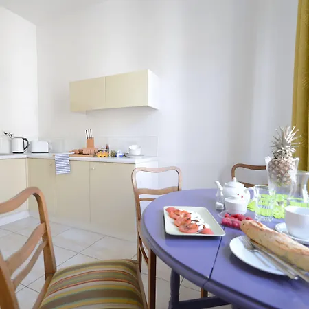 Aparthotel Crystal Old Town