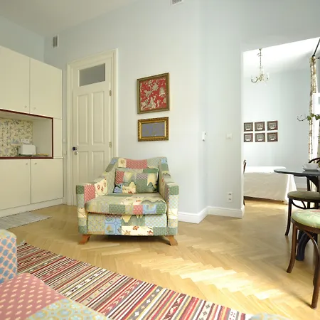 Aparthotel Crystal Old Town