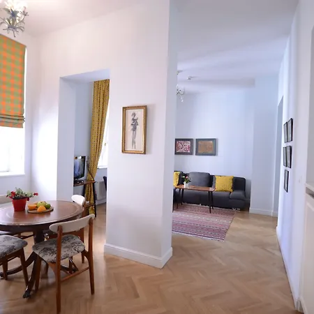 Crystal Old Town Aparthotel