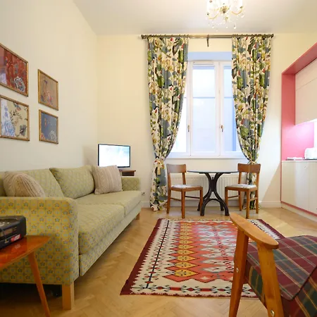 Crystal Old Town Aparthotel 4*