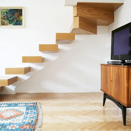 Crystal Old Town شقة فندقية