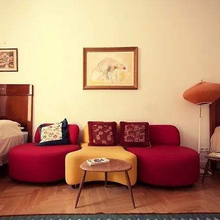 Aparthotel Crystal Old Town 3*