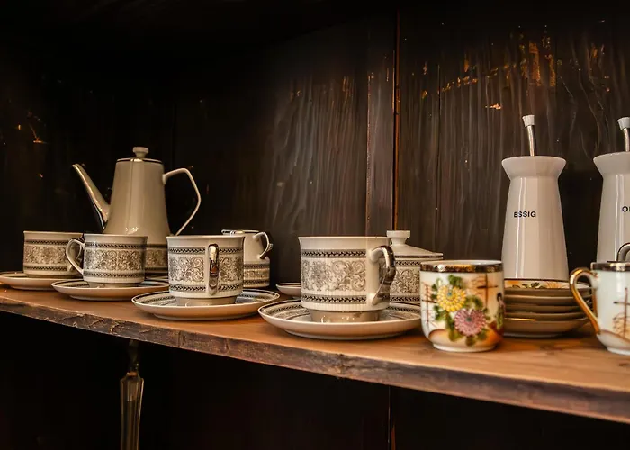 Crystal Old Town 아파트호텔