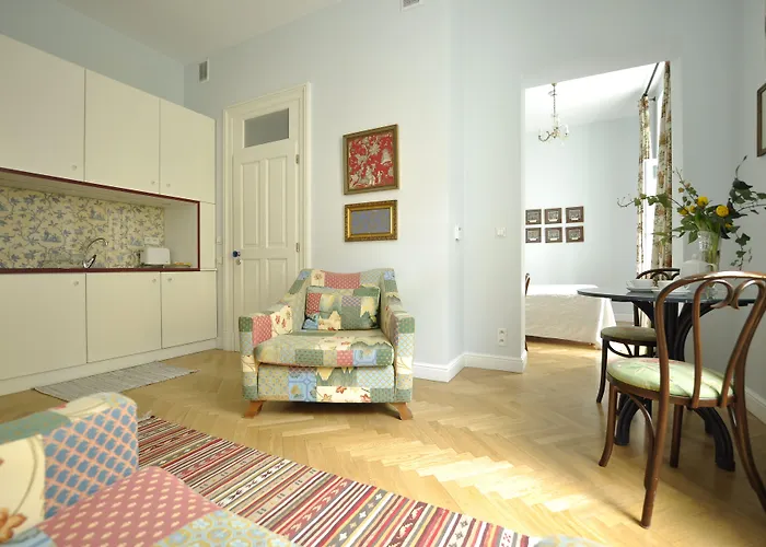 Апарт-отель Crystal Old Town