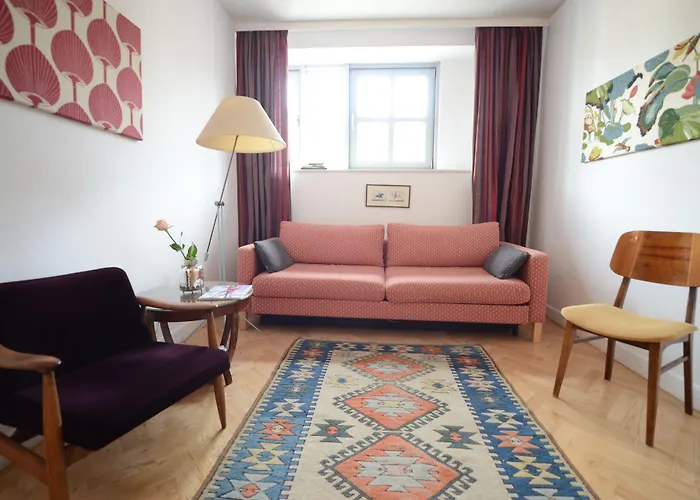 Crystal Old Town 아파트호텔 4*