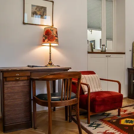 Apart-hotel Crystal Old Town 4*